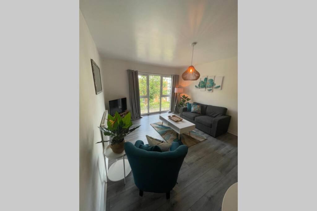 27 Lock Keepers Court By Mia Living Spacious 2 Bedroom Apartment With Free Parking Cardiff Exterior photo